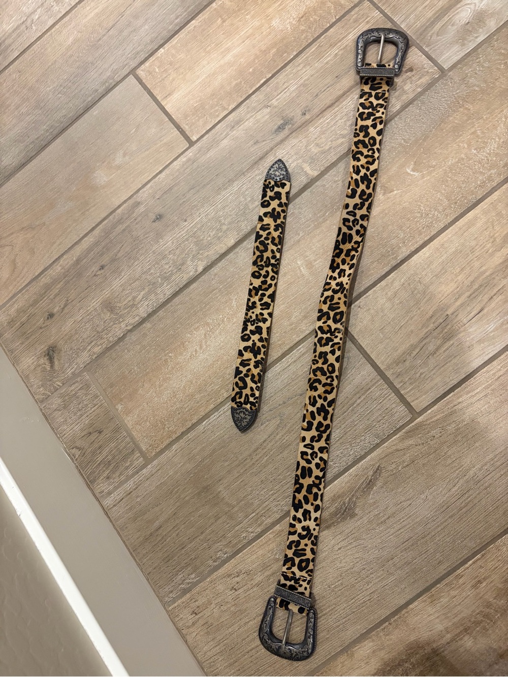 Leopard Print Western Double Buckle Belt 32” waist - Picture 3 of 3